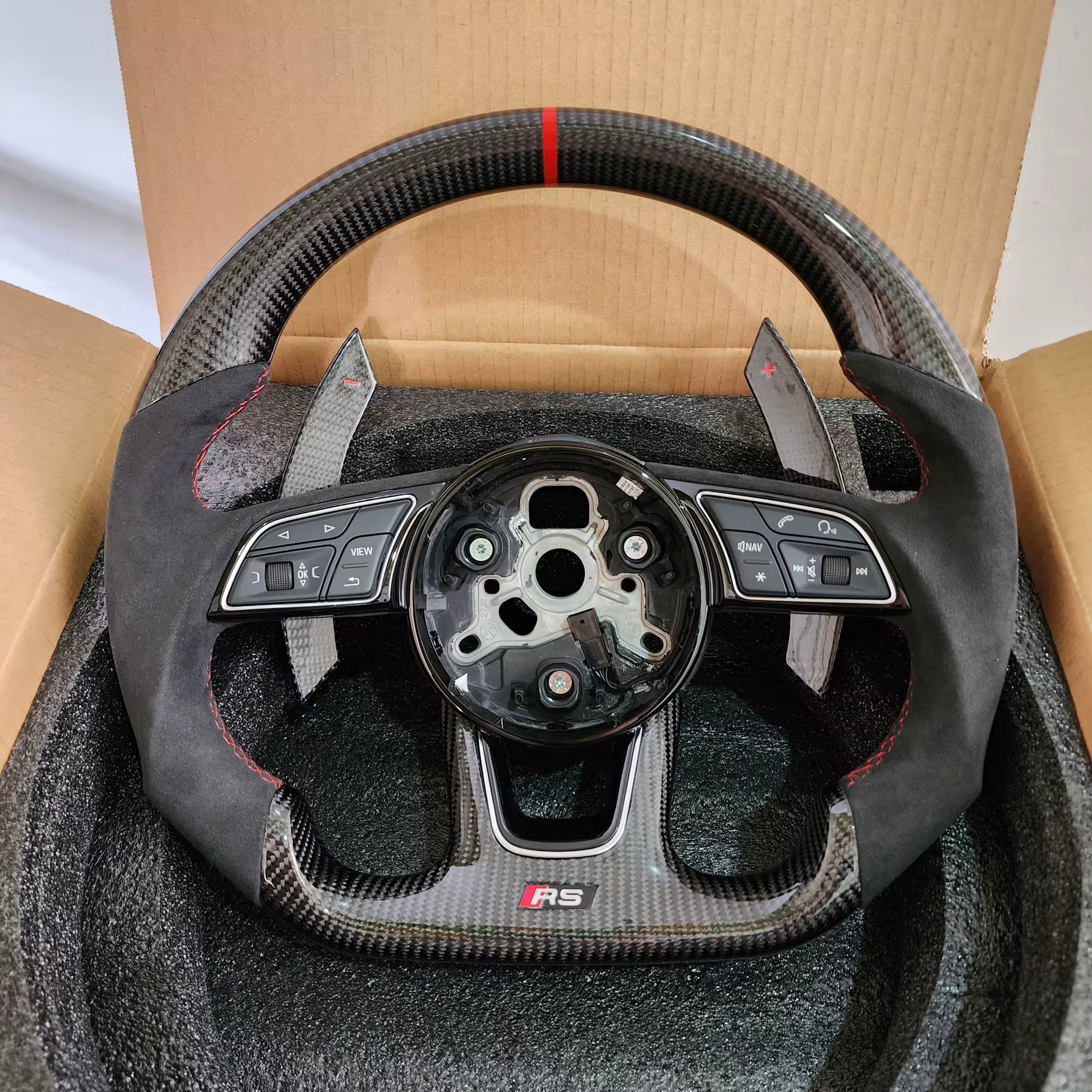 Carbon - Alcantara Lenkrad für Audi A3/A4/A5 S3/S4/S5 RS3 8V RS4 RS5 B9 Nicht-Schaltwippen-kompatibel
